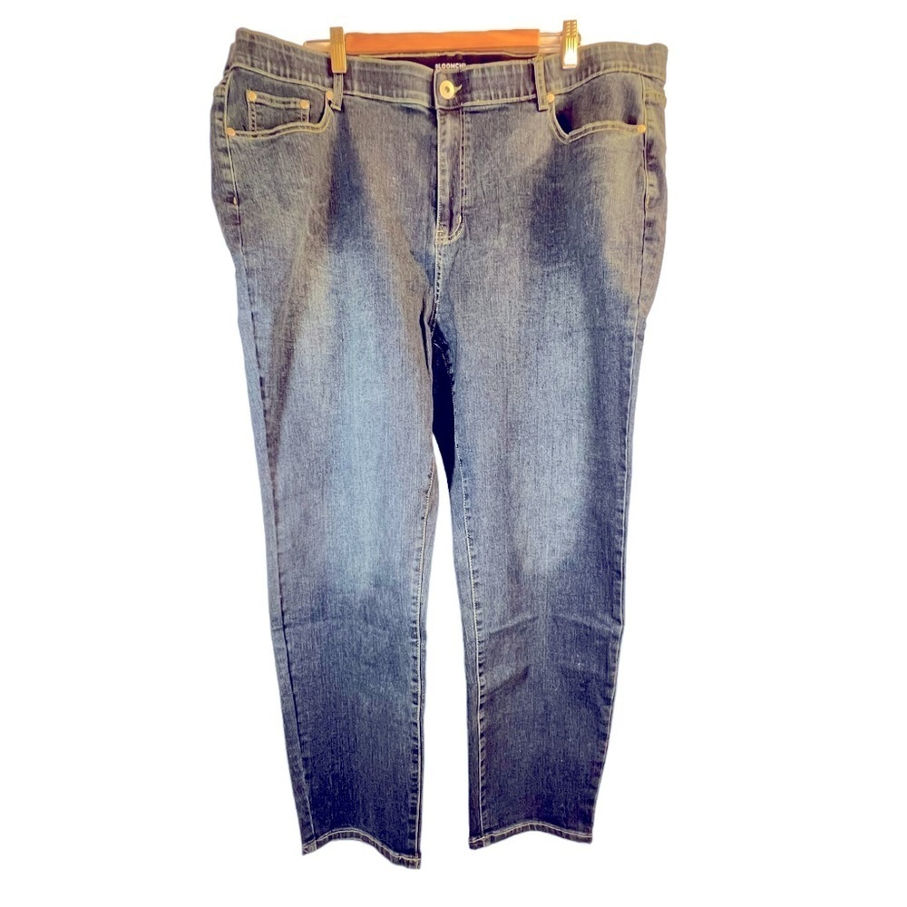 BloomChic Women's Jeans 24 Blue Straight Leg